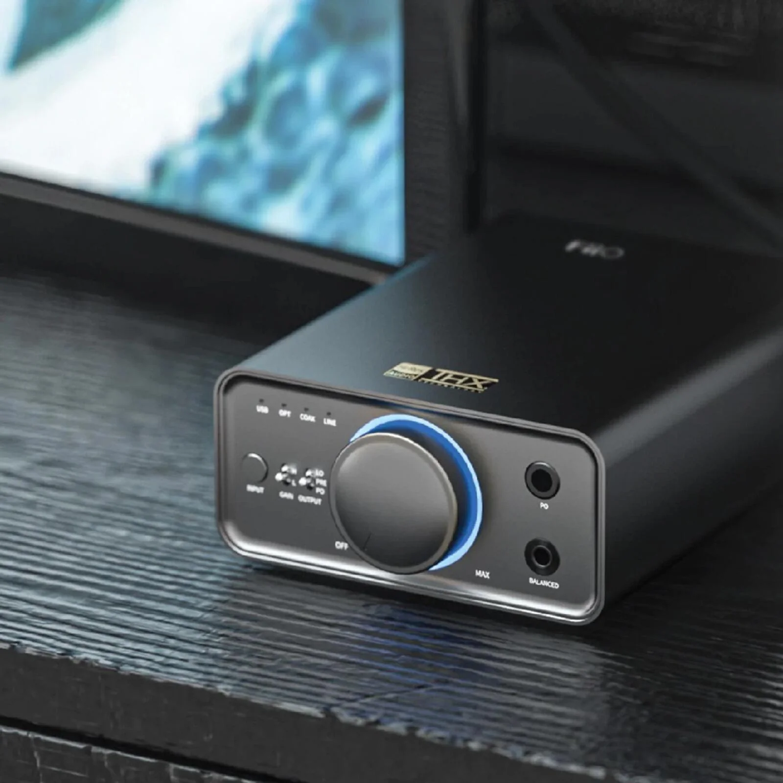 FiiO K7 Desktop DAC and Headphone Amplifier 6.35mm 4.4mm Out & USB Optical In - Image 6
