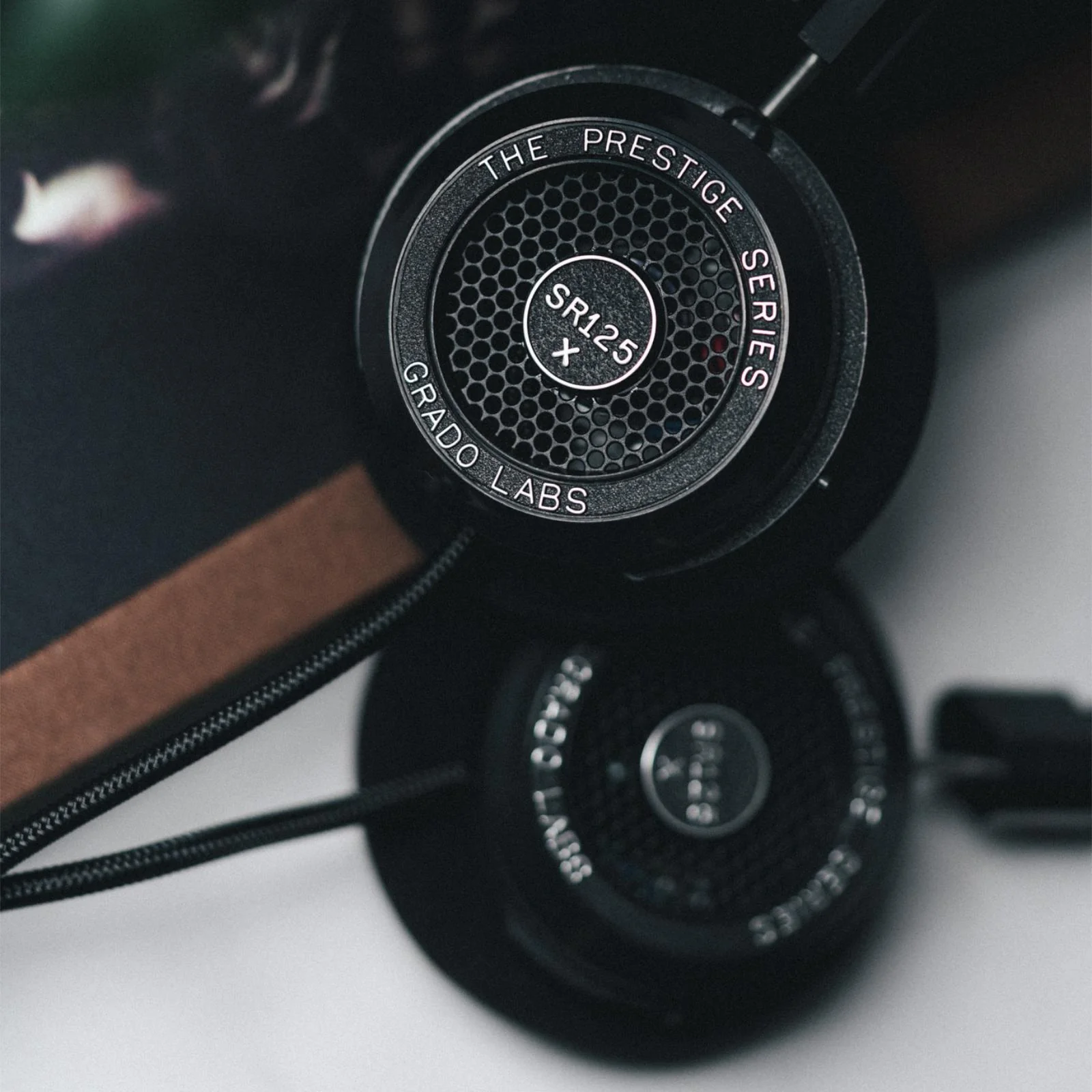 Grado SR125x Prestige Series Dynamic Wired On Ear Open Back Stereo Headphones - Image 4