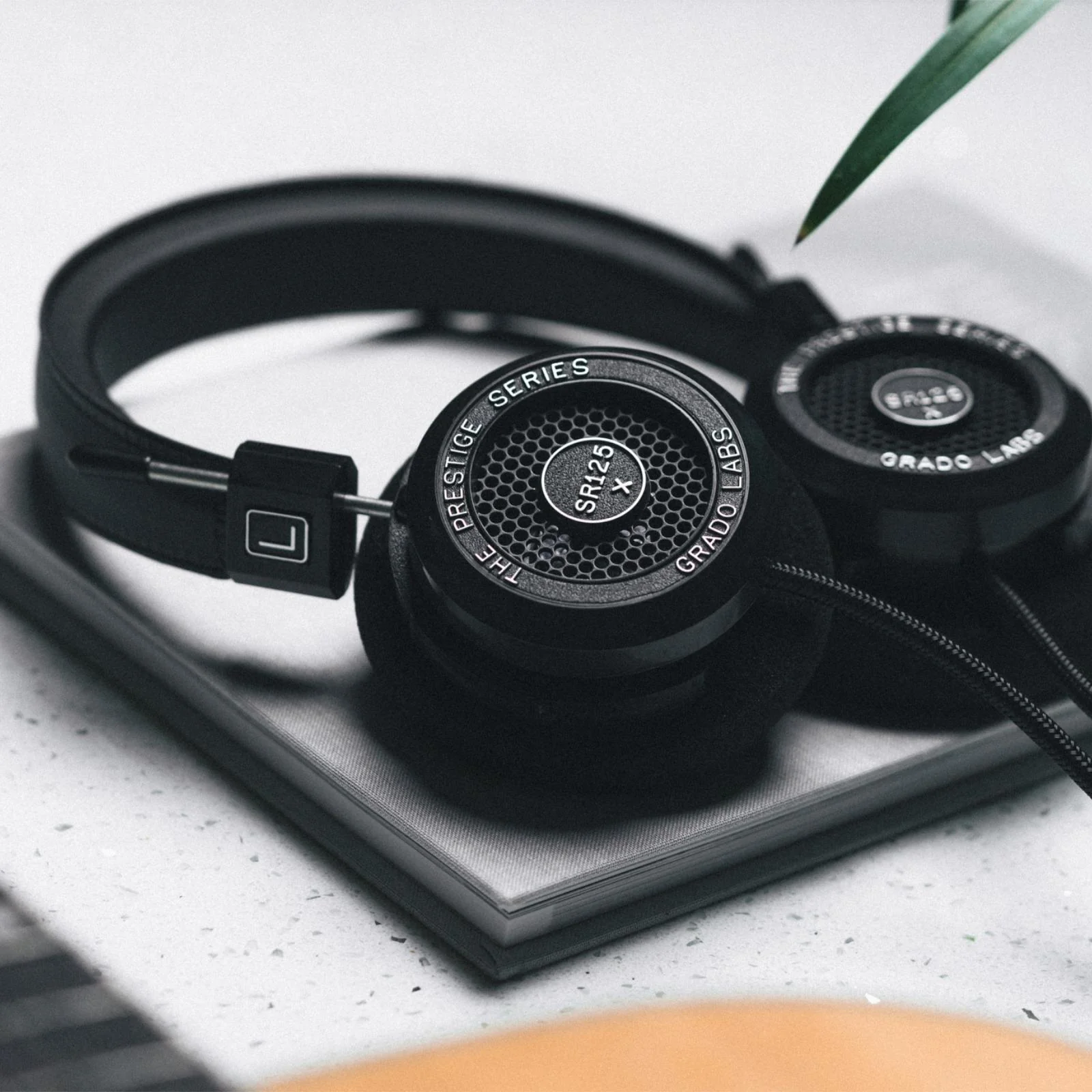 Grado SR125x Prestige Series Dynamic Wired On Ear Open Back Stereo Headphones - Image 5